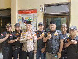 PAC Grib Jaya Dan Jajaran Polsek Tanjung Senang Bagikan 200 Takjil Kepada Masyarakat